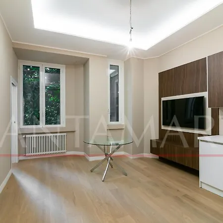 Apartment Porta Venezia New Luxury - Wifi Full Equiped Mailand